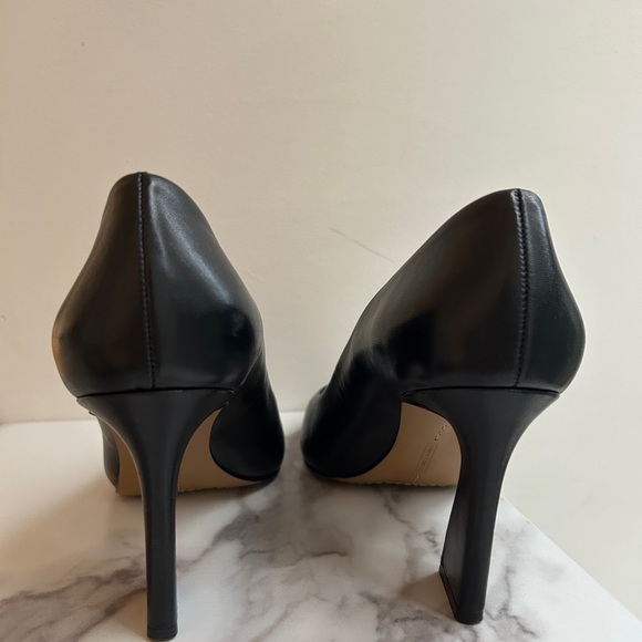 Vince Camuto Thanley Black Women's Pumps - Picture 7 of 7